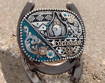 Horseshoe Buckle Display