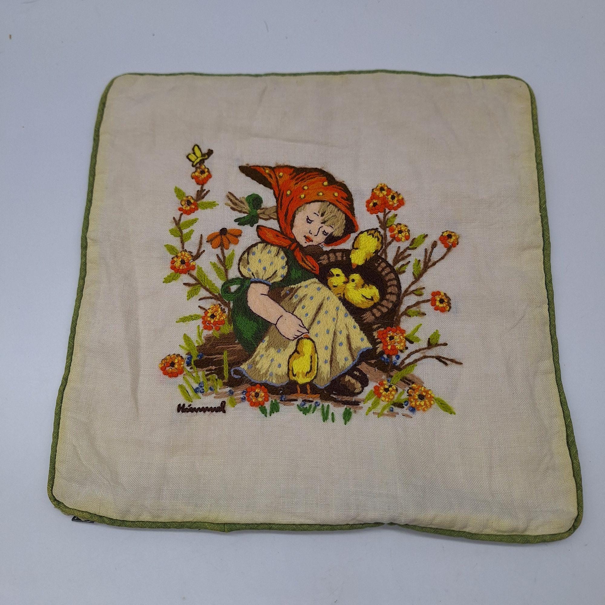 Oreiller Ancien Brodé Crewel - Dimensions 10x16 Pouces, Fait Main, Provenance Royaume-Uni