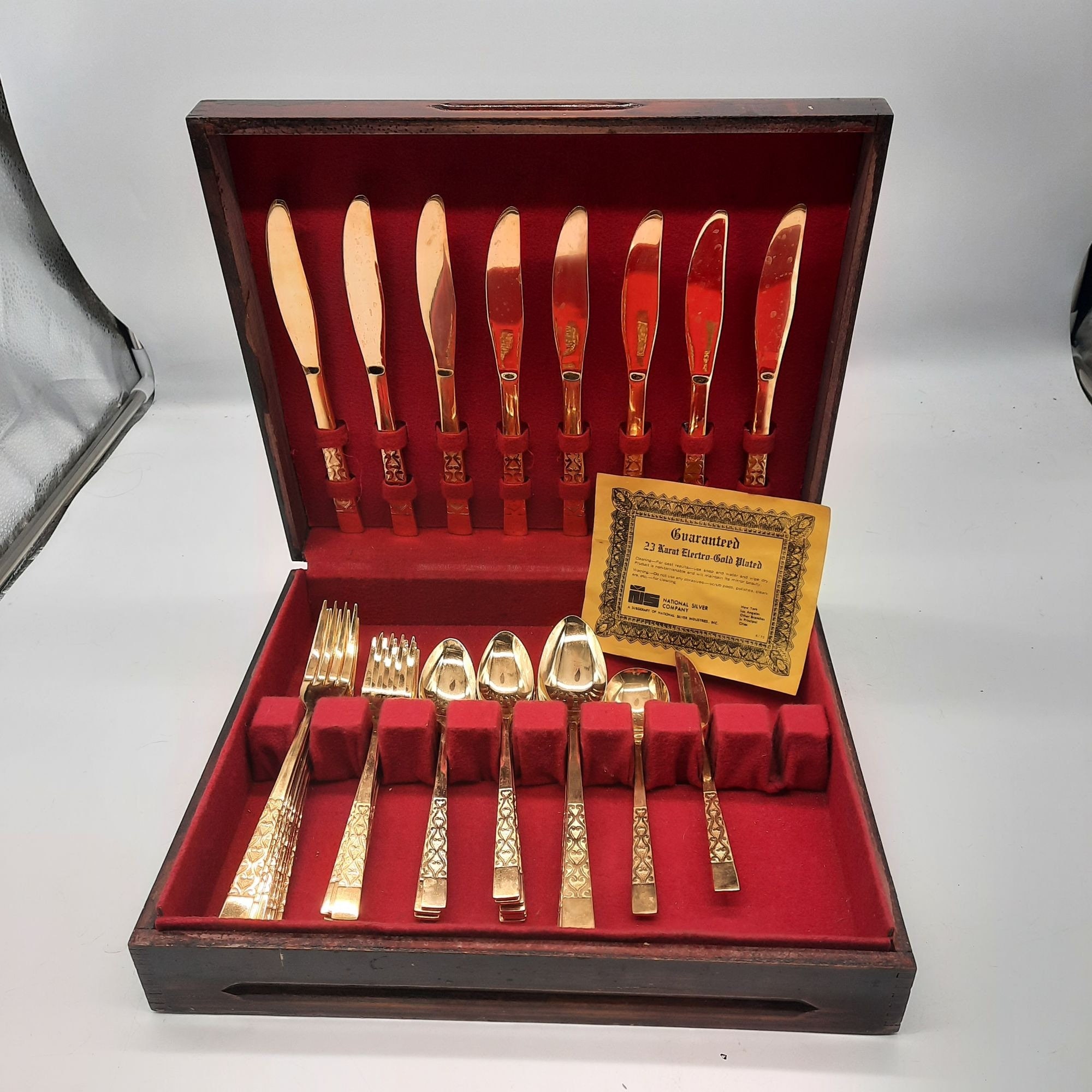 International china gold plated deals silverware