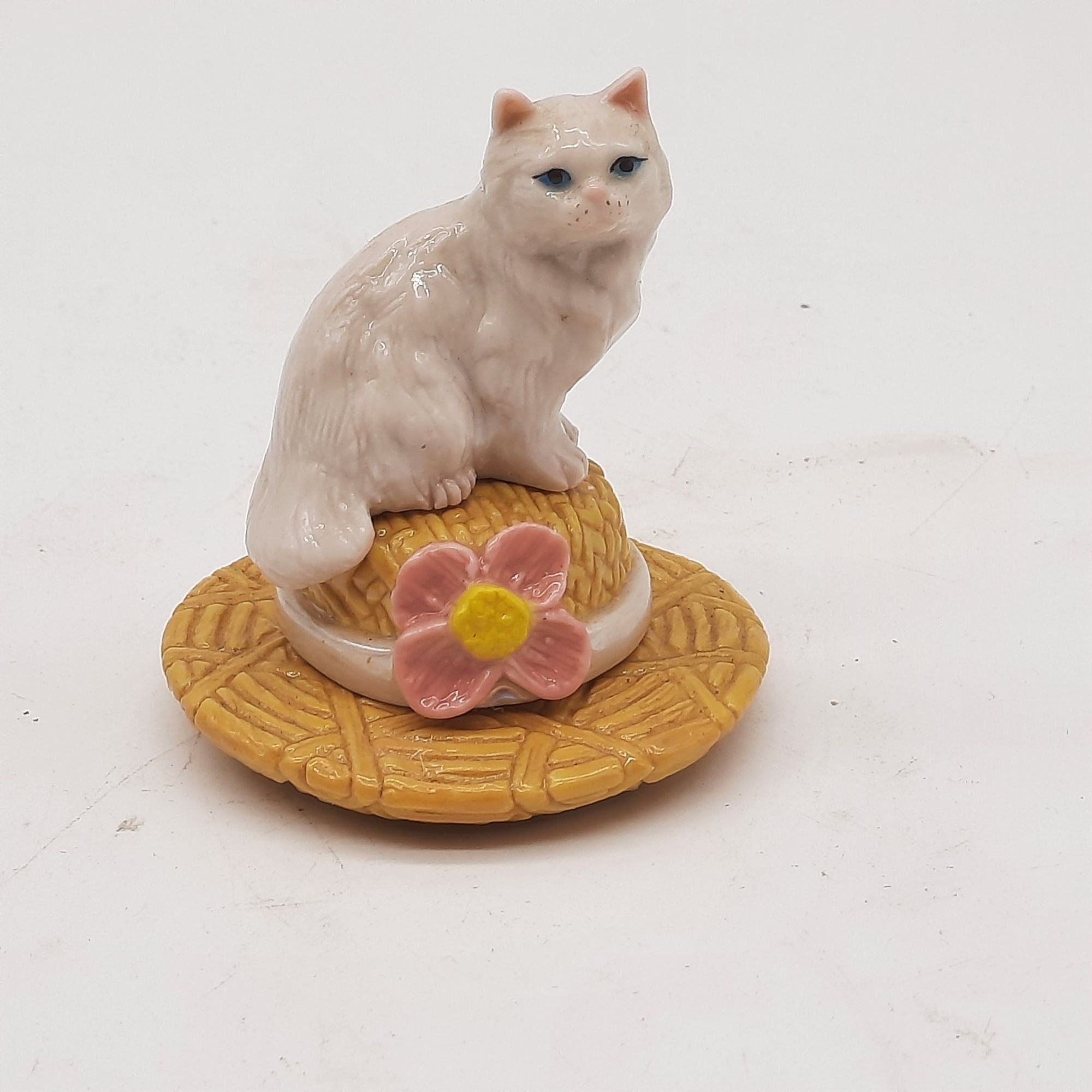 1993年製 猫の置物 Sitting Cat 1993年製 猫の置物 Sitting Cat 1993年