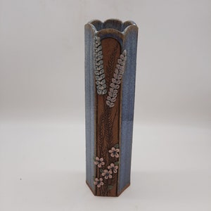 Vintage studio art pottery artist signed applied wheat flowers hexagon boho
