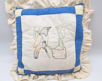 Coussin botanique matelassé brodé à la main vintage oiseau bordure à volants 14" carré