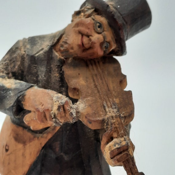 Vintage Black Forest Wood Carving Musician Man Violin Figurine