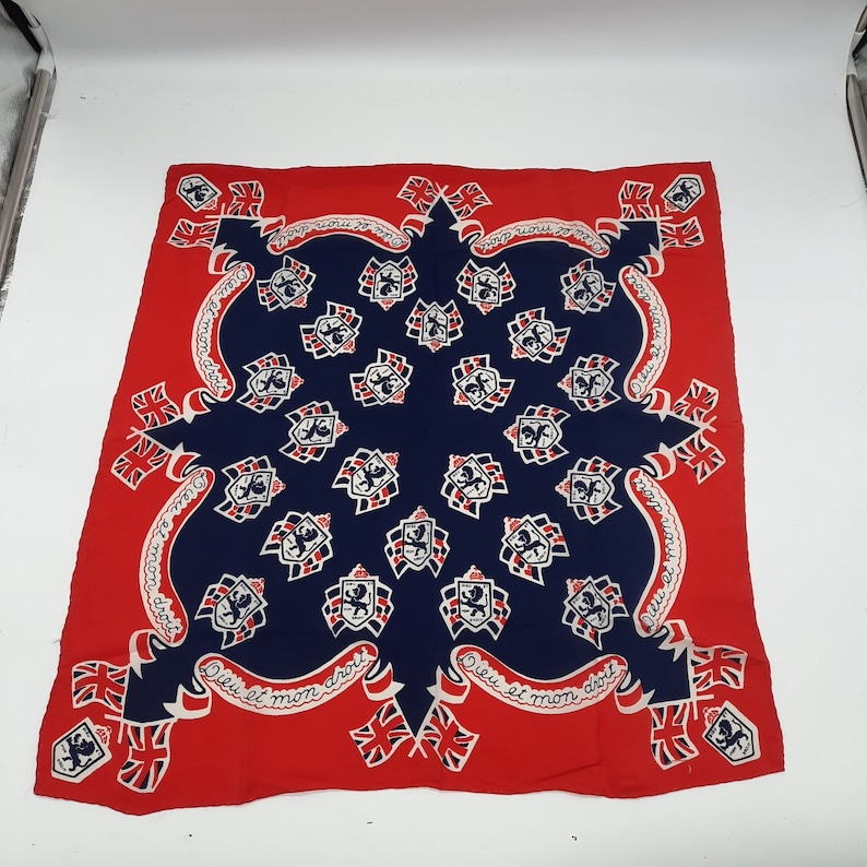 Vintage British Monarch scarf Dieu et mon droit red white blue royal seal image 1