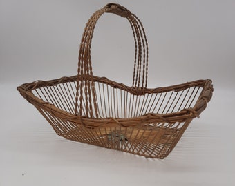 古い金属製のバスケット - Etsy 日本