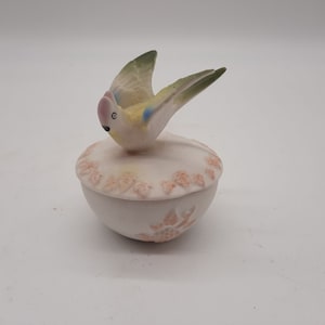 Vintage porcelain bird stretched wings trinket box, Norcrest Japan