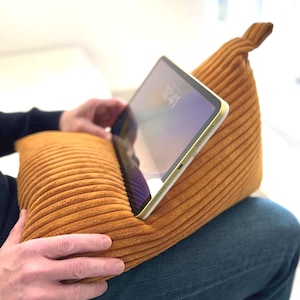 Support d'oreiller pour ipad : coussin porte-tablette en velours côtelé, support de livre pour la lecture