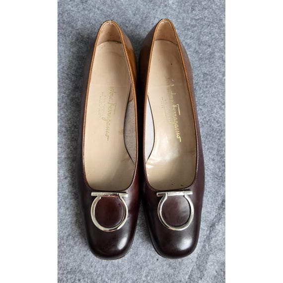 Vintage Salvatore Ferragamo Ombré Brown Gancini Leather Pumps Size 8 Narrow VGUC View 6