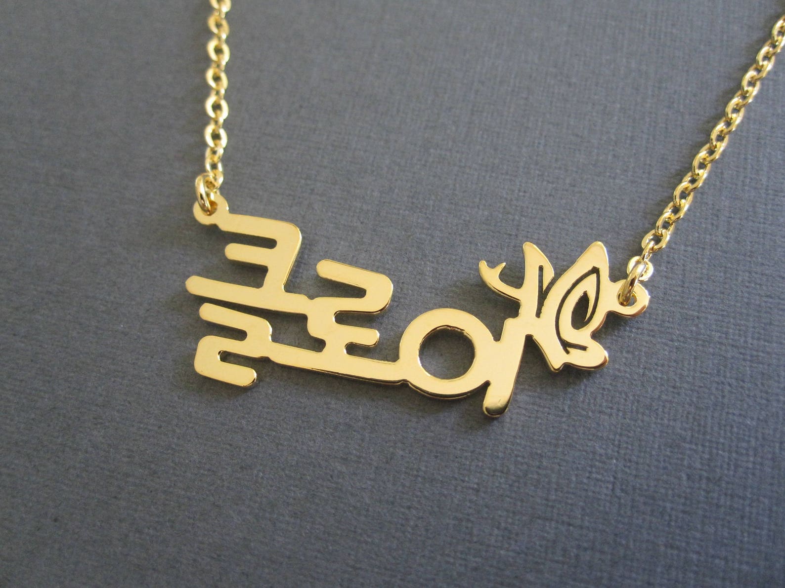 Personalized Korean Name Necklace With Butterfly in 4 Colors Etsy