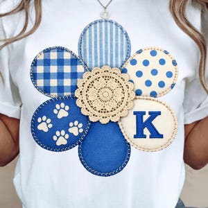 Kentucky Patchwork Gänseblümchen PNG | K Blumen Gänseblümchen | Neutrale Boho Blume PNG | Trendiges Shirt Design | Digital Download I Gestepptes Blumen T-Shirt