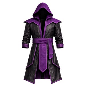 Puede incluir: Un abrigo con capucha y mangas largas que presenta una base negra con acentos de color morado vibrante en la capucha, paneles de hombros, puños y una faja ancha en la cintura. La prenda tiene un diseño estructurado con paneles y dobladillo.