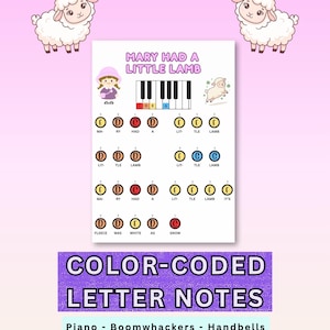 Puede incluir: Una partitura codificada por colores para Mary Had A Little Lamb con un diagrama de teclado de piano, letras y notas con letras en círculos. El diseño incluye dos ovejas de dibujos animados, un personaje pequeño y el texto Color-Coded Letter Notes.