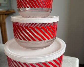 Vintage Sigma Glass Nesting Bowl Set with Lids – Retro Red Stripe Refrigerator Bowls
