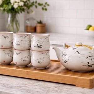 Chinese tea set - birds/ducks