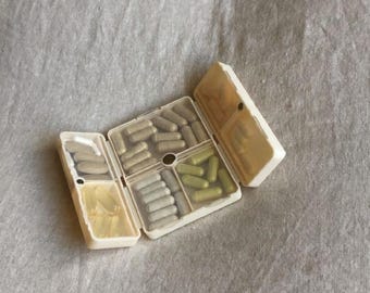 Magnetischer Pillenorganizer | Reiseergänzungskoffer mit 7 Fächern