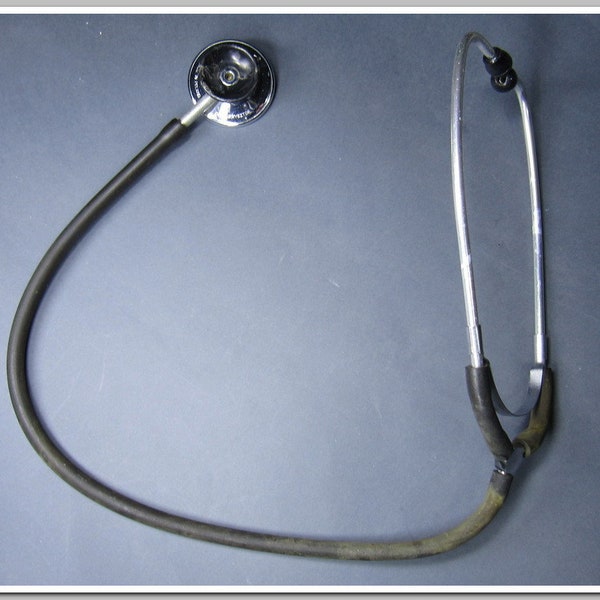 Rétro stéthoscope médecins stéthoscope ancien stéthoscope médical équipement médical Phonendoscope vintage approvisionnement médical Instrument médical