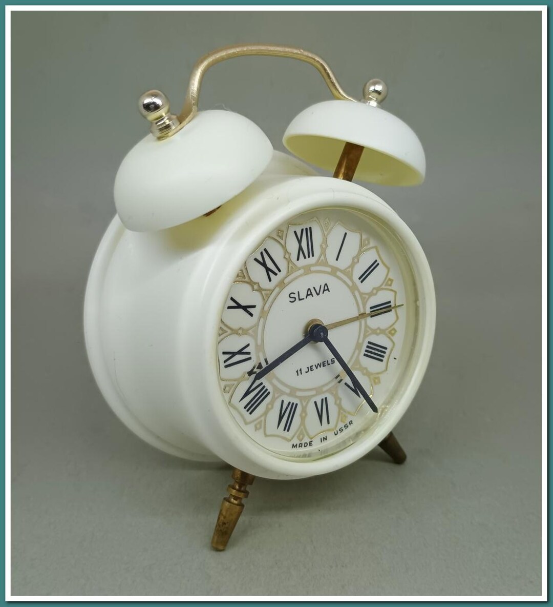 Vintage Slava Alarm Clock-made in USSR 1985 | Mechanical 5671 Movement ...