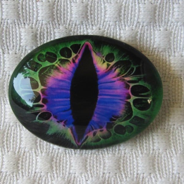 Oval dragon glass eye