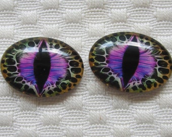 Yeux de dragon violet en verre : cabochons ovales (18 x 25 mm)