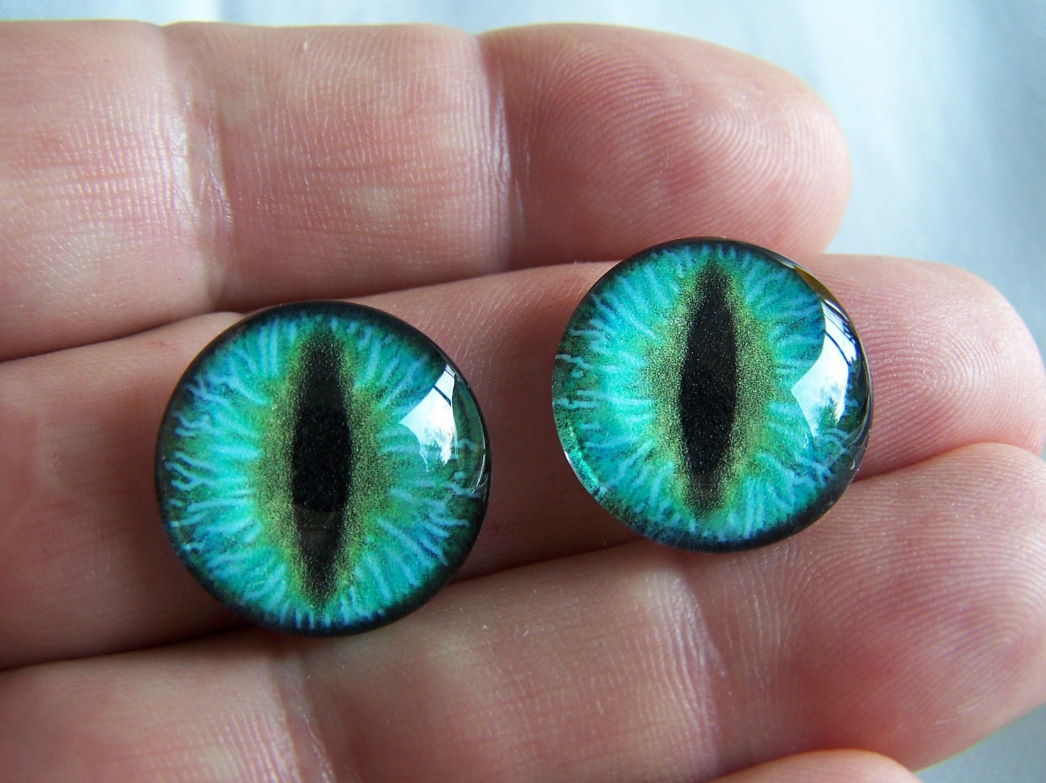Glass eyes for jewelry making 20mm cabochons