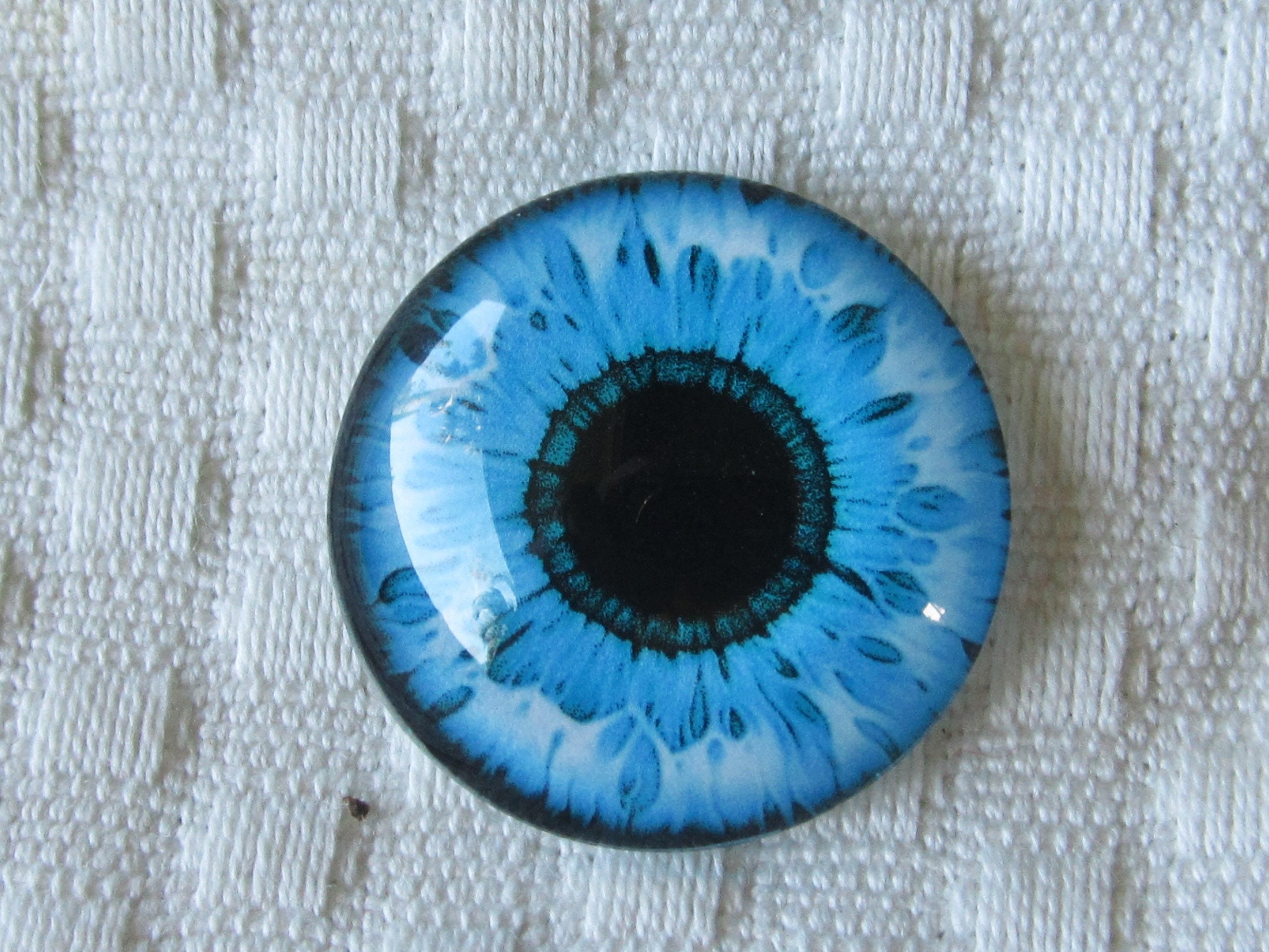 Glass Eyes, Dragon Eyes, Eyes for Jewelry, Crafts and Sculpture 