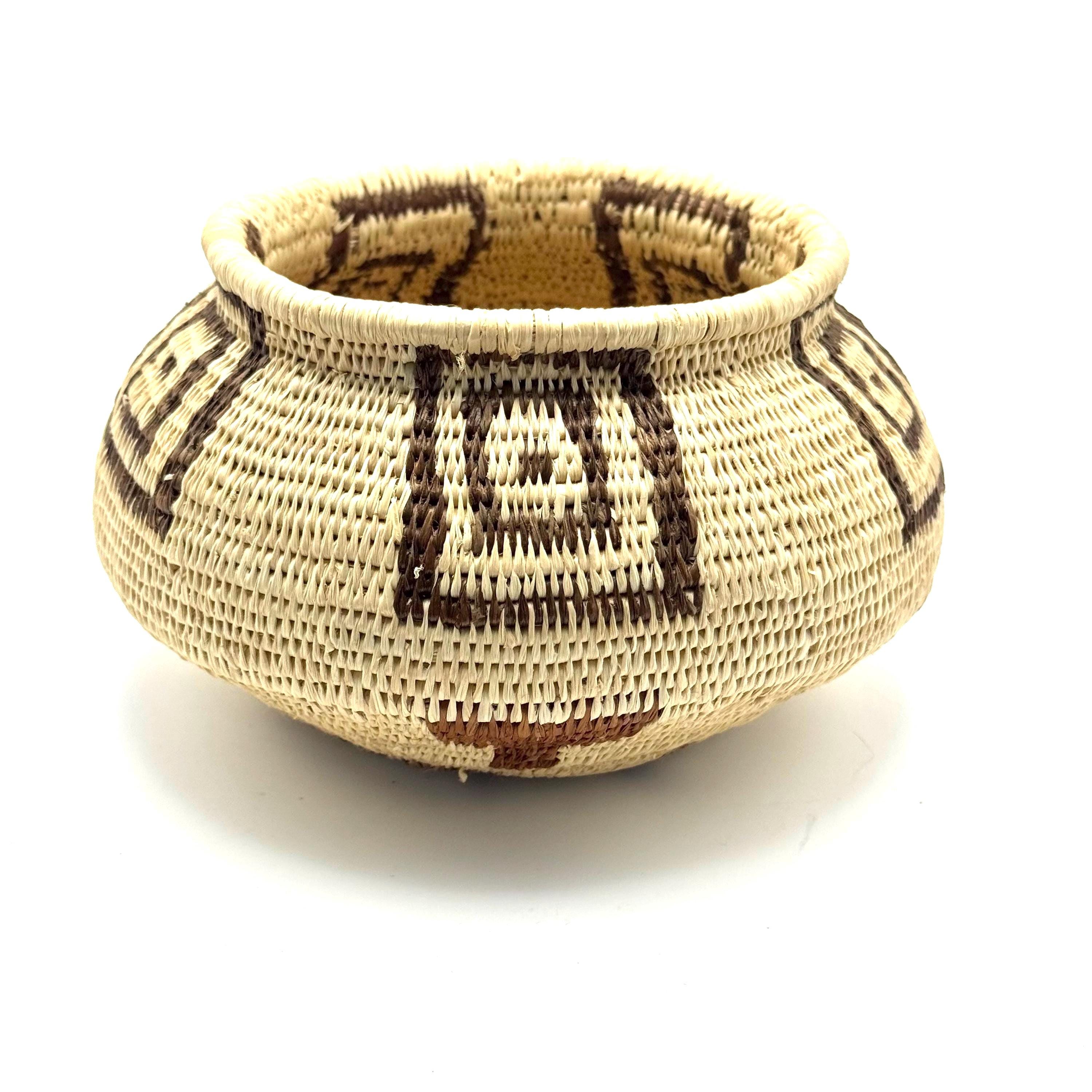 Vintage Native American Baskets - Etsy