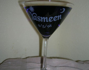 Custom Sand Carved Martini Glasses - Personalized Etched Drinkware for Weddings, Anniversaries, Birthdays, and Special Occasions
