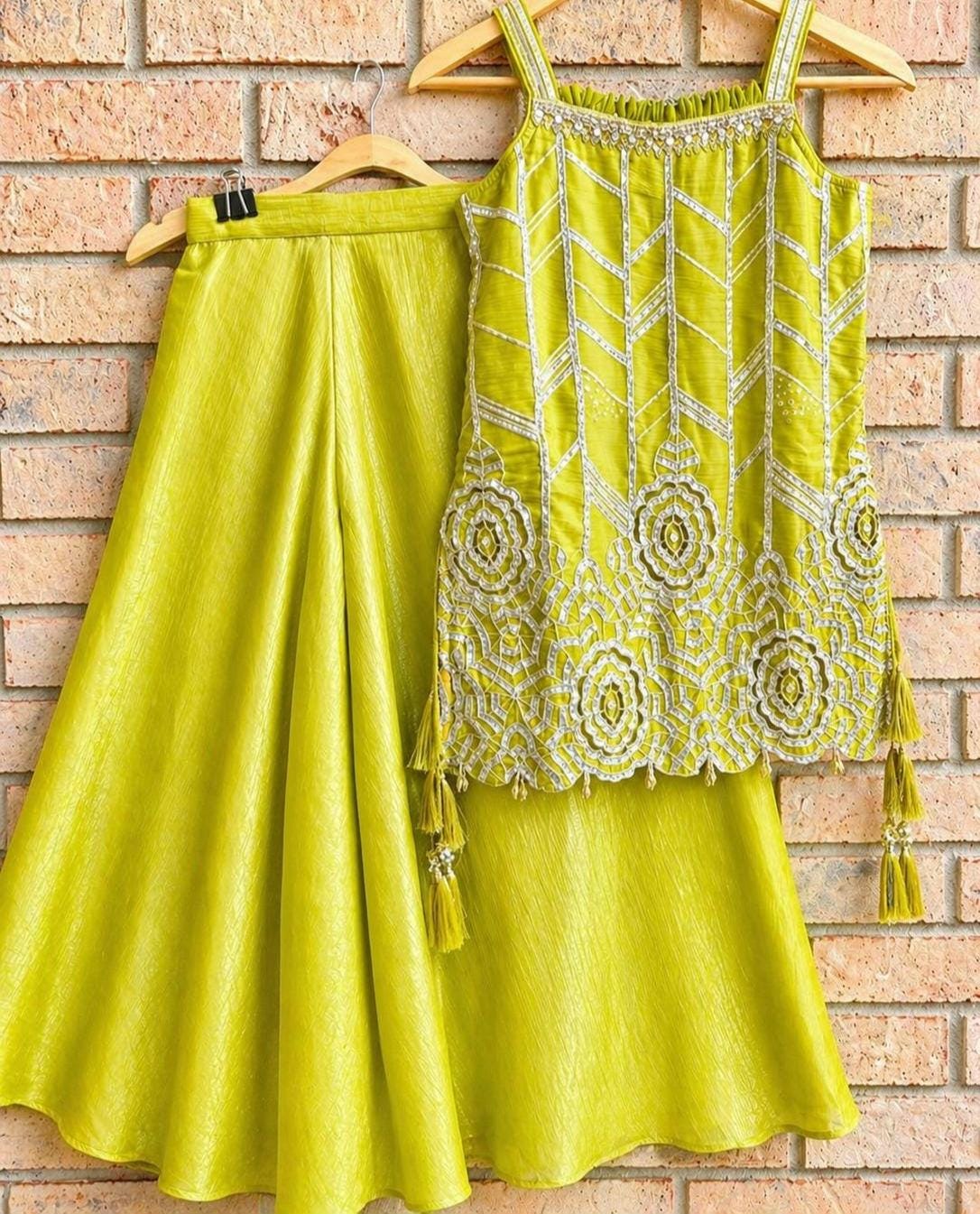 yellow and green combination dress for haldi Yellow Green Combination Colour Silk Saree For Pithi Rasam