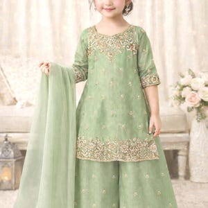 green emerald velvet dress Fabulous Teal Wedding Dress with Intensive Beaded Lace Appliqu