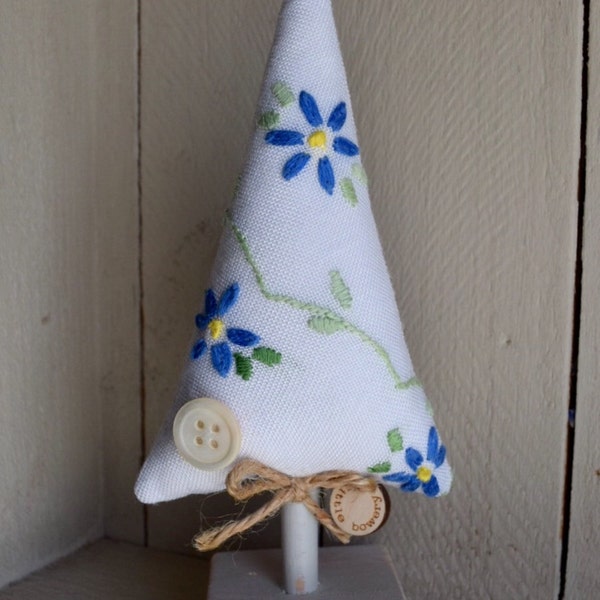 Stunning vintage linen tree. Love