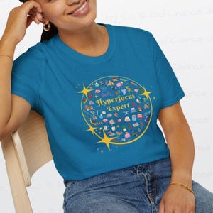 Hyperfocus Expert | Starry ADHD & Neurodiversity Self-Confidence | Soft Unisex T-Shirt zdjęcie 7