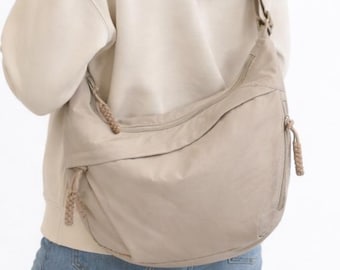 Nylonowa torebka na ramię w stylu koreańskim dla kobiet – regulowany pasek, złote okucia, codzienna, swobodna torba na ramię