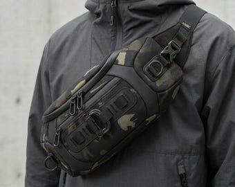 Bolso bandolera táctico minimalista – Bolso cruzado impermeable para el pecho para hombres y mujeres, bolso EDC de uso diario y de viaje con correa ajustable.