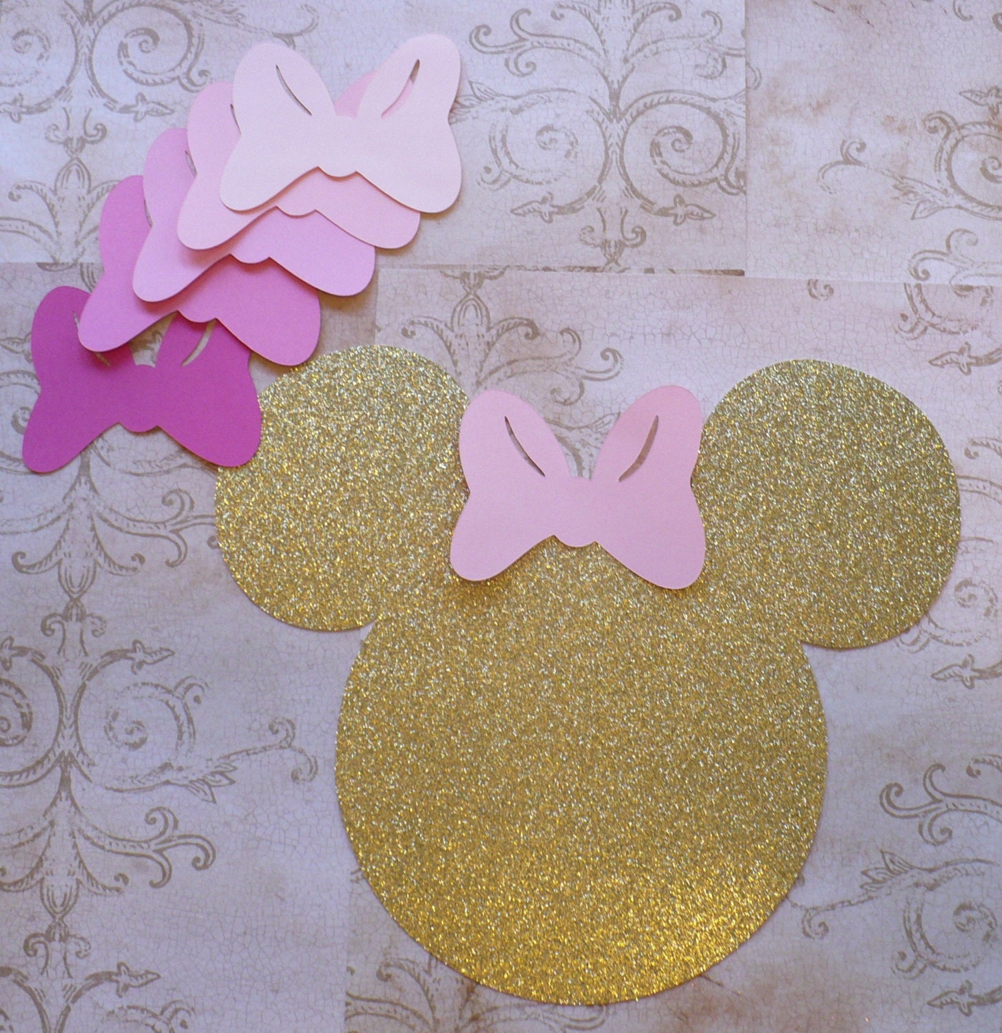 DIY Pin the Bow on Minnie Mouse Game Head Shape Pink Mixture | Etsy