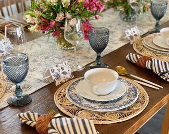 Zestaw 4 ręcznie tkanych podkładek z rattanu – okrągłe podkładki na stół w stylu boho farmhouse o średnicy 14 cali