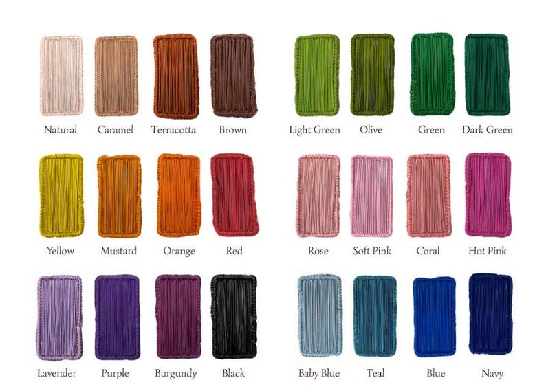 Pode incluir: Uma paleta de cores com amostras retangulares em v&aacute;rias tonalidades, incluindo natural, caramelo, terracota, castanho, verde claro, azeitona, verde e verde escuro. Cores adicionais s&atilde;o amarelo, mostarda, laranja, vermelho, rosa, rosa claro, coral e rosa choque. Tamb&eacute;m lavanda, roxo, bord&ocirc;, preto, azul beb&eacute;, azul-petr&oacute;leo, azul e marinho.