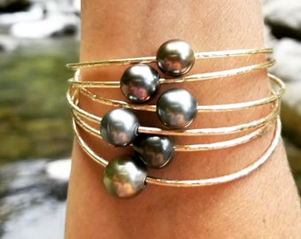 Add a Tahitian pearl to any bangle