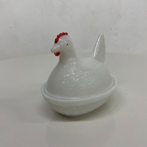 Vintage shops White Milk Glass Cute Mini Chicken Hen on Nest Dish Red Comb