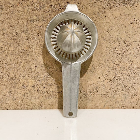 Vintage Glass Reamer / Juicer (JAS) Vintage Glass Reamer / Juicer (JAS)