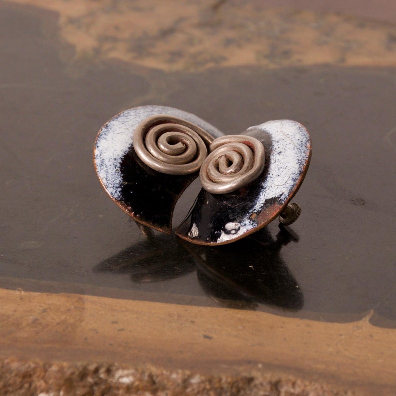 Vintage 1970s Mexico Modern Enamel Earrings Black Spiral Shaped image 4