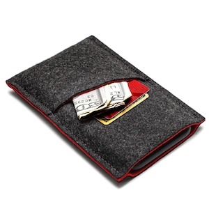Capa de feltro para iPhone 16, 15, 14, 13, 12, Pro, Max, Mini, Plus e mais – Serve com/sem capa – Bolso para cartão – Também compatível com Android