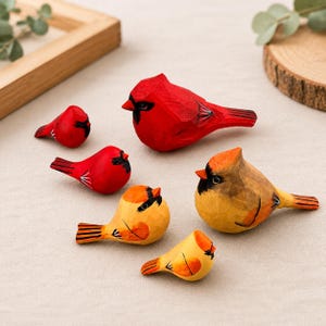 手彫りの木製カーディナル（ショウジョウコウカンチョウ）の鳥の彫刻、鳥の贈り物セット