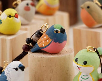 Keychain Wood Bird,Handmade Wooden Carving Decor,Rustic Bag Charm,Meaningful Gift for Friend/families,Bird Lover Present,Engraving Technique