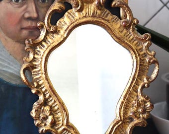 Specchio barocco europeo del XVIII secolo in legno intagliato e dorato, Italia 1740