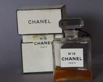 Chanel No. 19 Body Cream Creme Pour Le Corps 150 G/ 5 Fl.oz