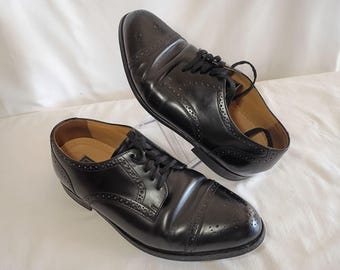 Vintage Bostonian Wingtip Oxford Shoes, Black Leather Brogue, Size 10 3E