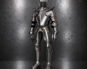 Armatura completa da cavaliere medievale, realizzata a mano in acciaio con elmo e visiera. Armatura da cavaliere indossabile per rievocazioni rinascimentali. Costume da guerriero/cavaliere.