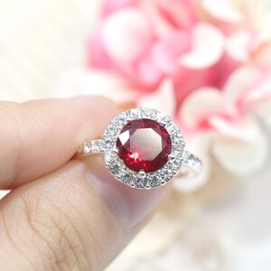 Bague halo rouge rubis, bague de fiançailles vintage, bague de promesse en cristal rouge, bague élégante pour femme
