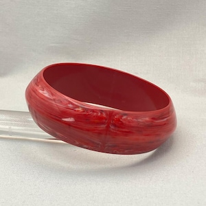 Vintage Best Plastics Lucite Bangle - Marbled Deep Mauve