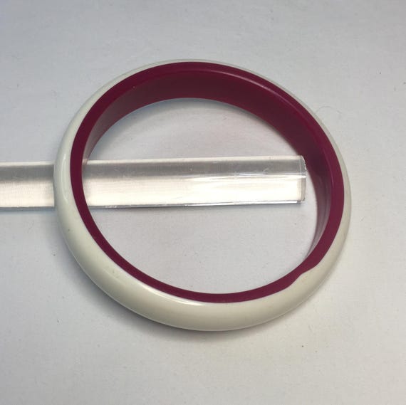 Cream and Deep Raspberry Lucite Bangle - image 3